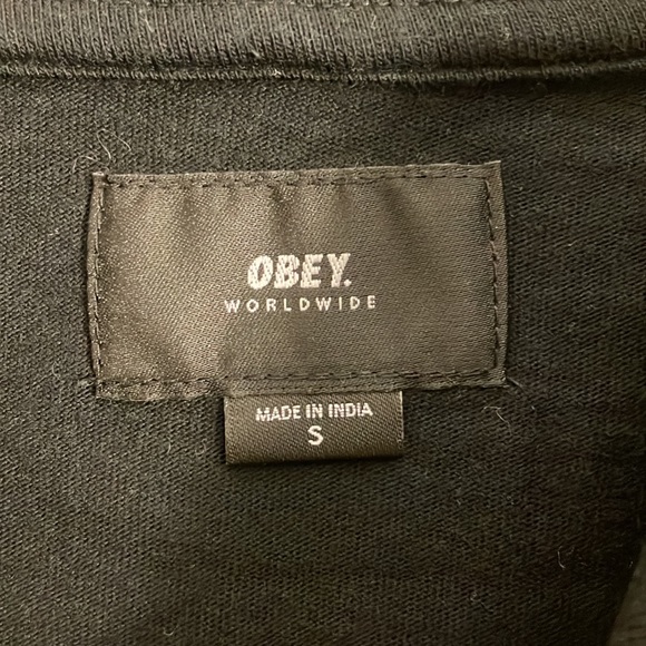 Obey Hoodie shirt. - Picture 3 of 4